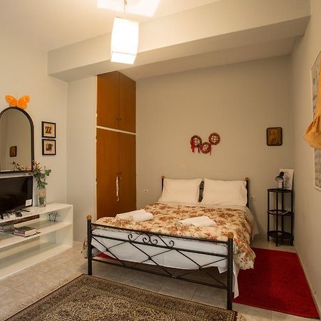 Studios Theodore Каламата Экстерьер фото